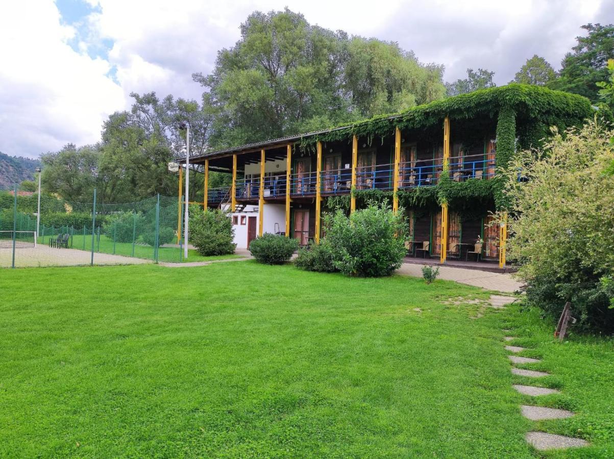 Lavka Park Skochovice Hotel Vrané nad Vltavou Exterior foto